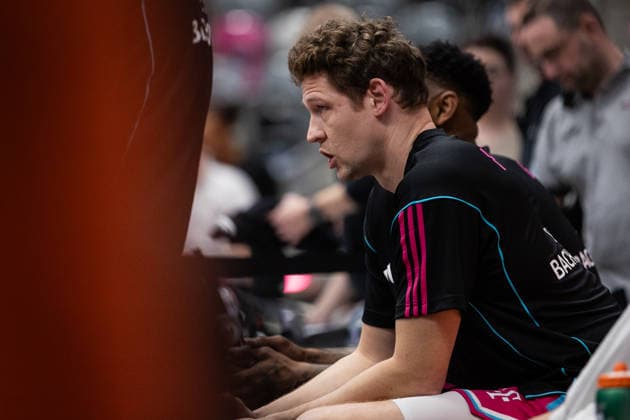 easyCredit Basketball Bundesliga, Telekom Baskets Bonn vs Niners Chemnitz, 06 12 2025 Patrick Heckmann Telekom Baskets Bonn 33 concentrates easyCredit Basketball Bundesliga, Telekom Baskets Bonn vs Niners Chemnitz, 06 12 2025, Telekom Dome Bonn Copyright: xBEAUTIFULxSPORTS Derixx