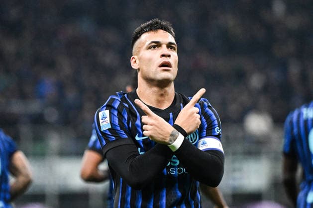 CALCIO - Serie A - Inter - FC Internazionale vs Como 1907 Lautaro Martinez of Fc Inter celebrating after a goal during the Italian Serie A football match between Inter FC Internazionale and Calcio Como on December 5th 2025 at Giuseppe Meazza San Siro Siro stadium in Milan, Italy Milan Italy  Copyright: xIPAxSport ABACAx