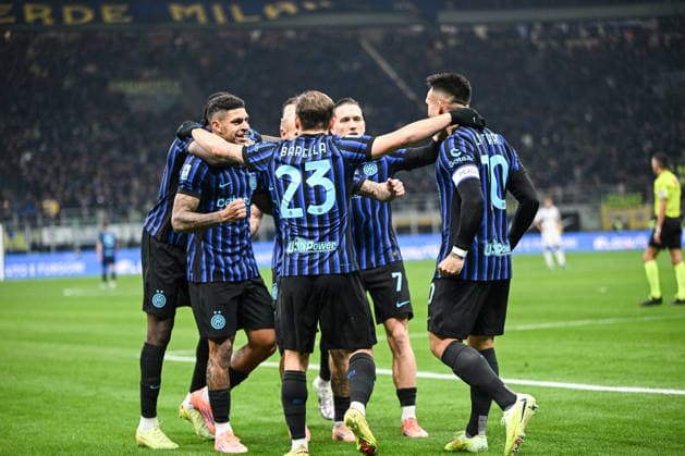 CALCIO - Serie A - Inter - FC Internazionale vs Como 1907 Lautaro Martinez of Fc Inter celebrating after a goal during the Italian Serie A football match between Inter FC Internazionale and Calcio Como on December 5th 2025 at Giuseppe Meazza San Siro Siro stadium in Milan, Italy Milan Italy  Copyright: xIPAxSport ABACAx