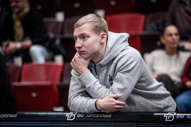 Toms Skuja MHP RIESEN Ludwigsburg, 05 on the bench due to injury GER, MHP Riesen Ludwigsburg VET CONCEPT Gladiators Trier, easycredit BBL, Basketball, Bundesliga, Matchday 9, Season 2025 2026, 06 12 2025 GER, MHP Riesen Ludwigsburg VET CONCEPT Gladiators Trier, easycredit BBL, Basketball, Bundesliga, Matchday 9, Season 2025 2026, 06 12 2025 Ludwigsburg Copyright: xSandyxDinkelackerx EP_SDR