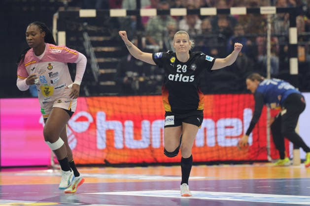 Spain Germany, IHF Womens Handball World Championship Antje Döll Germany, 29 3 Main round match of the Womens Handball World Championship between Spain and Germany on December 6, 2025 at the Westfalenhalle in Dortmund , Dortmund Nordrhein Westfalen Germany Westfalenhalle