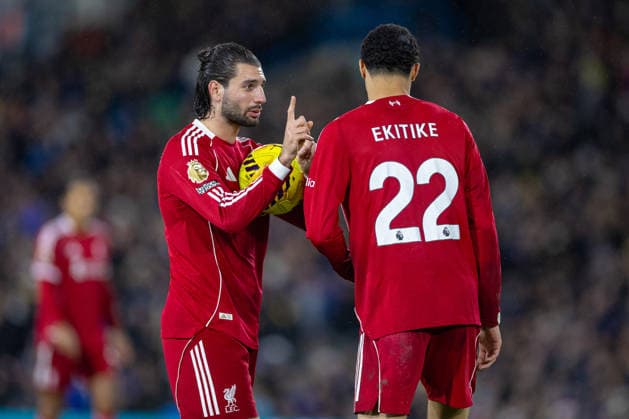 Football - FA Premier League - Leeds United FC v Liverpool FC LEEDS, ENGLAND - Saturday, December 6, 2025: Liverpool s Dominik Szoboszlai and Hugo Ekitike during the FA Premier League match between Leeds United FC and Liverpool FC at Elland Road. (Photo by David Rawcliffe Propaganda) LEEDS Elland Road YORKSHIRE ENGLAND  Copyright: xDavidxRawcliffex P2025-12-06-Leeds_Liverpool-122