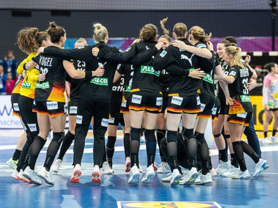 The German team celebrates after the victory, Spain vs. Germany, handball, world championship, women, 2025 2026 season, 06 12 2025, Spain vs. Germany, handball, world championship, women, 2025 2026 season, 06 12 2025 Dortmund Copyright: xEibner-Pressefoto MichaelxSchmidx EP_MST