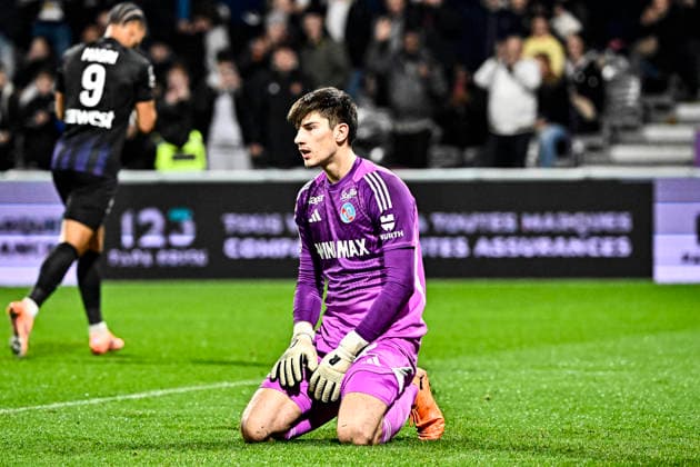 FOOTBALL : Toulouse vs Strasbourg - 15eme Journee de Ligue 1 McDonald S - Toulouse - 06 12 2025 But et joie Emersonn (tfc) deception gardin Mike Penders (rcs) Toulouse  Copyright: xThierryxBretonx