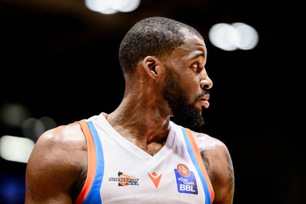 Naz, Bohannon Science City Jena, 15 GER, Thuringia, Science City Jena vs Ratiopharm Ulm, easyCredit Basketball Bundesliga, Basketball, Matchday 9, Season 2025 2026, 06 12 2025 GER, Thuringia, Science City Jena vs Ratiopharm Ulm, easyCredit Basketball Bundesliga, Basketball, Matchday 9, Season 2025 2026, 06 12 2025 Jena Copyright: xEibner-Pressefoto MartinxHerbstx EP_MHT
