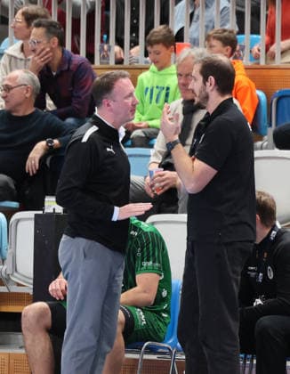 GER HBL2 Season 2025 2026 VfL Potsdam vs EULEN Ludwigshafen, 06 12 25, MBS Arena, Potsdam Michael HAAS Eulen Ludwigshafen coach in dialog with the Technical Delegate Christian KROLL