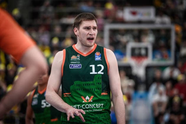 Marten Linssen VET CONCEPT Gladiators Trier, 12 GER, MHP Riesen Ludwigsburg VET CONCEPT Gladiators Trier, easycredit BBL, Basketball, Bundesliga, 9 Matchday, Season 2025 2026, 06 12 2025 GER, MHP Riesen Ludwigsburg VET CONCEPT Gladiators Trier, easycredit BBL, Basketball, Bundesliga, 9 Matchday, Season 2025 2026, 06 12 2025 Ludwigsburg Copyright: xSandyxDinkelackerx EP_SDR