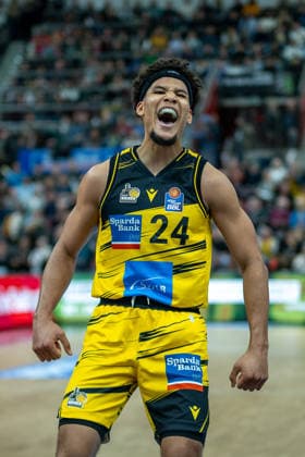 Brandon Tischler MHP RIESEN Ludwigsburg, 24 , positive emotions, GER, MHP RIESEN Ludwigsburg vs VET CONCEPT Gladiators Trier, easycredit BBL, Basketball, Bundesliga, Matchday 9, Season 2025 2026, 06 12 2025, GER, MHP RIESEN Ludwigsburg vs VET CONCEPT Gladiators Trier, easycredit BBL, Basketball, Bundesliga, Matchday 9, Season 2025 2026, 06 12 2025 Ludwigsburg Copyright: xEibner-Pressefoto SaschaxWaltherx EP_EER