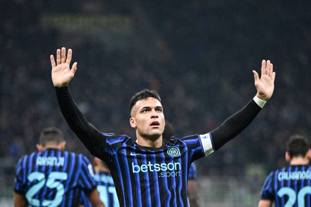 CALCIO - Serie A - Inter - FC Internazionale vs Como 1907 Lautaro Martinez of Fc Inter celebrating after a goal during the Italian Serie A football match between Inter FC Internazionale and Calcio Como on December 5th 2025 at Giuseppe Meazza San Siro Siro stadium in Milan, Italy Milan Italy  Copyright: xIPAxSport ABACAx