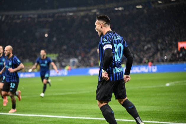 CALCIO - Serie A - Inter - FC Internazionale vs Como 1907 Lautaro Martinez of Fc Inter celebrating after a goal during the Italian Serie A football match between Inter FC Internazionale and Calcio Como on December 5th 2025 at Giuseppe Meazza San Siro Siro stadium in Milan, Italy Milan Italy  Copyright: xIPAxSport ABACAx