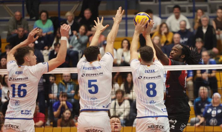 Ludwigsburg , Bundesliga , Barock Volleys MTV Ludwigsburg vs VfB Friedrichshafen , right Nyherowo Omene Lubu