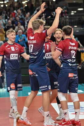 GER 1 VBL, SVG Lueneburg vs WWK Volleys Herrsching 06 12 2025, LKH Arena, Lueneburg, GER 1 VBL, SVG Lueneburg vs WWK Volleys Herrsching in the picture the team of Lueneburg cheers nordphotoxGmbH xWitke nph00002