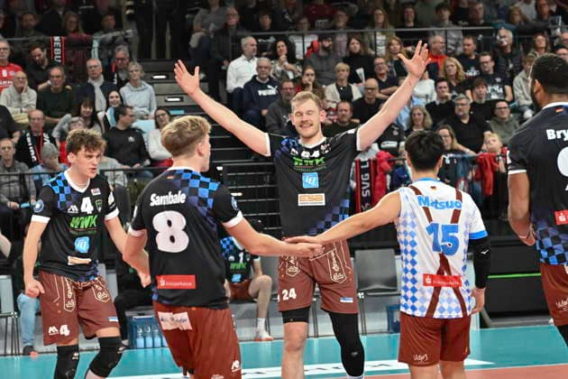 GER 1 VBL, SVG Lueneburg vs WWK Volleys Herrsching 06 12 2025, LKH Arena, Lueneburg, GER 1 VBL, SVG Lueneburg vs WWK Volleys Herrsching in the picture the team of Herrsching cheers nordphotoxGmbH xWitke nph00002