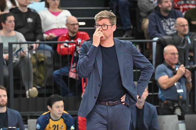 GER 1 VBL, SVG Lueneburg vs WWK Volleys Herrsching 06 12 2025, LKH Arena, Lueneburg, GER 1 VBL, SVG Lueneburg vs WWK Volleys Herrsching in the picture coach Stefan Huebner Hübner Lueneburg nordphotoxGmbH xWitke nph00002