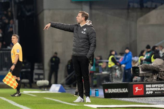 06 12 2025, xhfmx, Soccer 2 Bundesliga, SV Darmstadt 98 Karlsruher SC Florian Kohfeldt coach SV Darmstadt 98 coaches his team DFL DFB REGULATIONS PROHIBIT ANY USE OF PHOTOGRAPHS as IMAGE SEQUENCES and or QUASI VIDEO Darmstadt