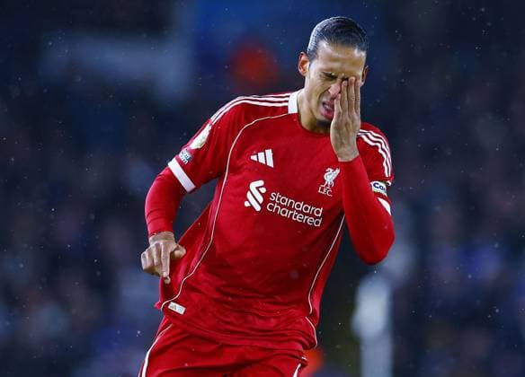 Virgil van Dijk of Liverpool looks dejected Leeds United v Liverpool, Premier League, Football, Elland Road, Leeds, UK - 06 Dec 2025Leeds Elland Road United Kingdom EDITORIAL USE ONLY No use with unauthorised audio, video, data, fixture lists, club league logos or live services. Online in-match use limited to 120 images, no video emulation. No use in betting, games or single club league player publications. Copyright: xMattxWest Shutterstockx 16009398bl