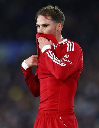 Alexis Mac Allister of Liverpool looks dejected Leeds United v Liverpool, Premier League, Football, Elland Road, Leeds, UK - 06 Dec 2025Leeds Elland Road United Kingdom EDITORIAL USE ONLY No use with unauthorised audio, video, data, fixture lists, club league logos or live services. Online in-match use limited to 120 images, no video emulation. No use in betting, games or single club league player publications. Copyright: xMattxWest Shutterstockx 16009398bq