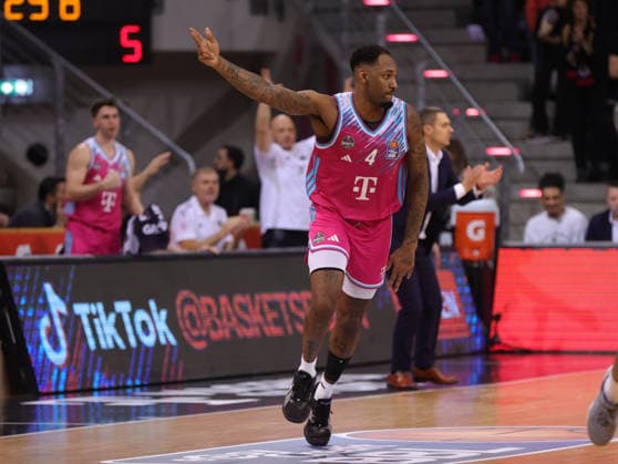 Jeff Garrett Bonn , Telekom Baskets Bonn vs Niners Chemnitz, easyCredit BBL, Matchday 9, Bonn, 06 12 2025