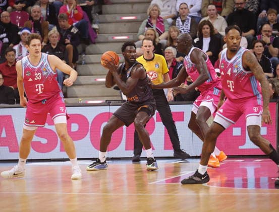 Telekom Baskets Bonn vs NINERS Chemnitz 9 Speiltag season 2025 26