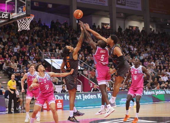 Tylan Birts Telekom Baskets Bonn vs NINERS Chemnitz 9 Speiltag season 2025 26