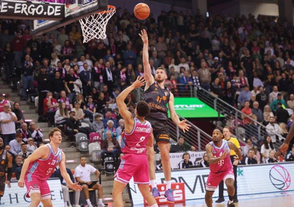 Telekom Baskets Bonn vs NINERS Chemnitz 9 Speiltag season 2025 26