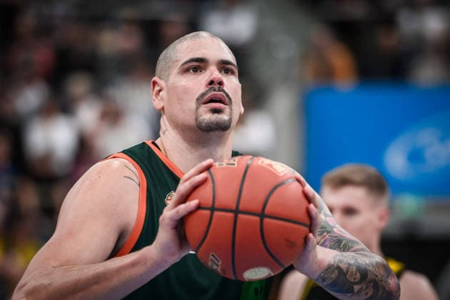Maik Zirbes VET CONCEPT Gladiators Trier, 33 GER, MHP Riesen Ludwigsburg VET CONCEPT Gladiators Trier, easycredit BBL, Basketball, Bundesliga, 9 Matchday, Season 2025 2026, 06 12 2025 GER, MHP Riesen Ludwigsburg VET CONCEPT Gladiators Trier, easycredit BBL, Basketball, Bundesliga, 9 Matchday, Season 2025 2026, 06 12 2025 Ludwigsburg Copyright: xSandyxDinkelackerx EP_SDR