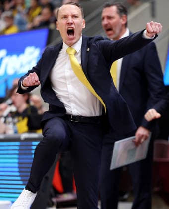 BAU 06 12 2025 Ludwigsburg Basketball MHP Riesen Ludwigsburg vs Gladiators Trier, coach Mikko Riipinen LB cheers and clenches his fists