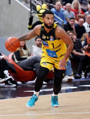 BAU 06 12 2025 Ludwigsburg Basketball MHP Riesen Ludwigsburg vs Gladiators Trier, Darnell Edge LB