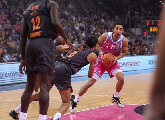 Joel Aminu Bonn on the ball against Kevin Yebo Chemnitz , Telekom Baskets Bonn vs Niners Chemnitz, easyCredit BBL, Matchday 9, Bonn, 06 12 2025
