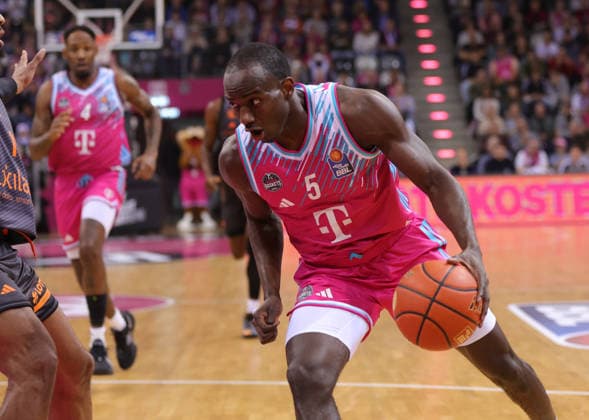 Tylan Birts Bonn , Telekom Baskets Bonn vs Niners Chemnitz, easyCredit BBL, Matchday 9, Bonn, 06 12 2025