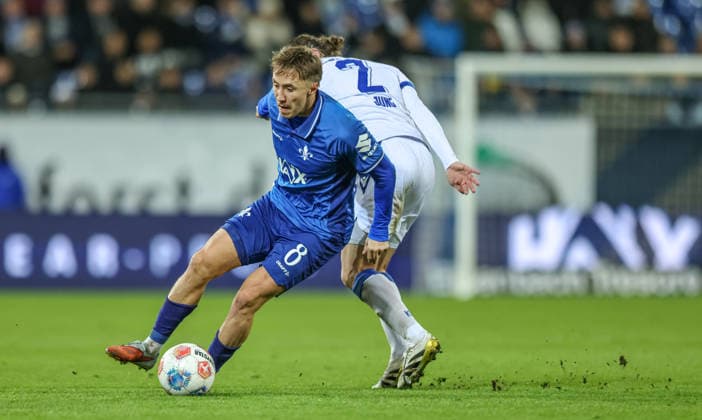 GER, Darmstadt, SV Darmstadt 98 vs Karlsruher SC, 2 Bundesliga, Football, DFB, Season 2025 2026, Merck Stadion am Böllenfalltor, 15 Matchday in the picture from l Luca Marseiler SV Darmstadt 98 8 , Sergio Lopez SV Darmstadt 98 2 DFB DFL REGULATIONS PROHIBIT ANY USE OF PHOTOGRAPHS AS IMAGE SEQUENCES AND OR QUASI VIDEO, 06 12 2025 Copyright: HMBxMedia HendrikxHamelau
