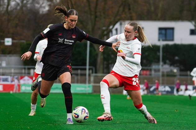 Germany Google Pixel Womens Bundesliga 2025 26, 12 Matchday Bayer 04 Leverkusen vs RB Leipzig 06 12 2025 Ulrich Haberland Stadion Leverkusen, North Rhine-Westphalia Nikoline Dudek RB Leipzig, 24 Valentina Mädl Bayer 04 Leverkusen, 17 Copyright: xCelinaxLeiersx