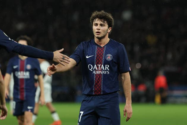 FBL FRA LIGUE1 Paris Saint Germain Stade Rennes Joao Neves Paris Saint Germain teammates embrace after a goal during the French L1 football match between Paris Saint Germain PSG an Stade Rennes at Parc des Princes Paris ,France, on December 06, 2025 Copyright: JoaquimxFerreira