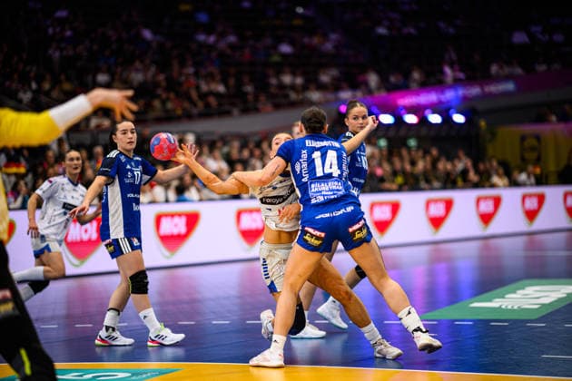 DORTMUND, GERMANY - 6 DECEMBER, 2025: - Women s Handball World Championship, WM, Weltmeisterschaft 2025 Faroe Island - Island at Westfallenhalle.  Copyright: xVitaliixKliuievx