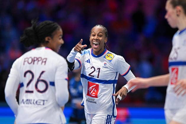 2025.12.06 Rotterdam pilka reczna kobiet Mistrzostwa Swiata Argentyna - Francja N z Pauletta Foppa Orlane Kanor Foto Lukasz Laskowski PressFocus 2025.12.06 Rotterdam IHF WomenÕs Handball World Championship, WM, Weltmeisterschaft Argentina v France Pauletta Foppa Orlane Kanor Credit: Lukasz Laskowski PressFocus NEWSPIX.PL --- newspix.pl 