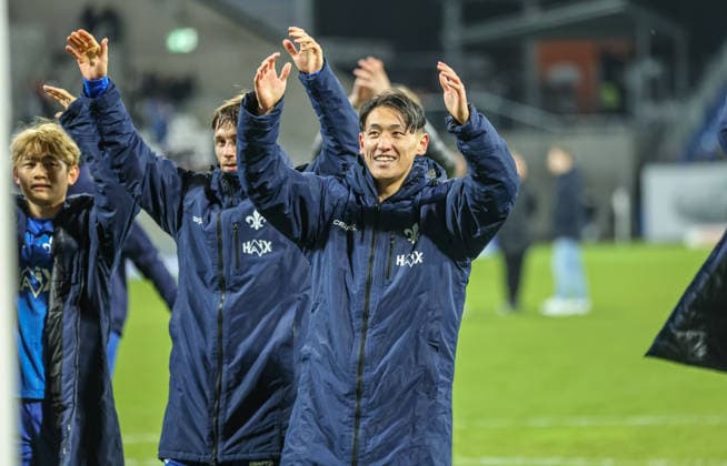 GER, Darmstadt, SV Darmstadt 98 vs Karlsruher SC, 2 Bundesliga, Football, DFB, Season 2025 2026, Merck Stadion am Böllenfalltor, 15 Matchday in picture Joy, jubilation and emotions at Darmstadt 98 after the victory after 3 2 goals against Karlsruhe DFB DFL REGULATIONS PROHIBIT ANY USE OF PHOTOGRAPHS AS IMAGE SEQUENCES AND OR QUASI VIDEO, 06 12 2025 Copyright: HMBxMedia HendrikxHamelau