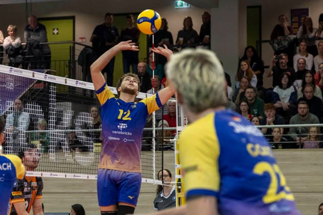 1 Volleyball Bundesliga Season 2025 2026 Cerebricks Volley Goats Mitteldeutschland vs Berlin Recycling Volleys Halle, Germany 06 December 2025 In the picture Paul Klimm Bitterfeld Halle Saale swh Arena Sachsen Anhalt Germany