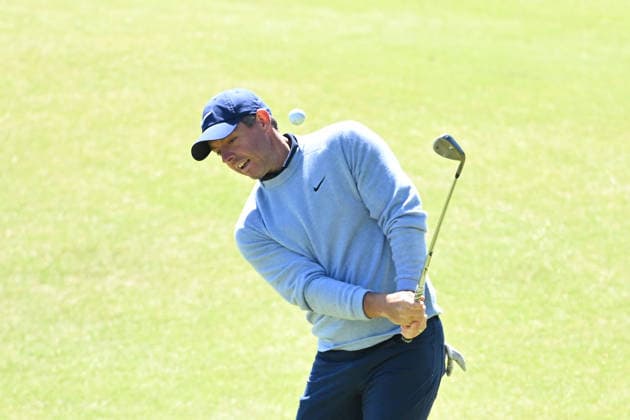 GOLF AUSTRALIAN OPEN, Northern Ireland s Rory McIlroy plays a shot on the 3rd hole during round four of the Australian Open Golf tournament at the Royal Melbourne Golf Club in Melbourne, Sunday, December 7, 2025. ( NO ARCHIVING, EDITORIAL USE ONLY MELBOURNE VICTORIA AUSTRALIA  Copyright: xJAMESxROSSx 20251207144353251011