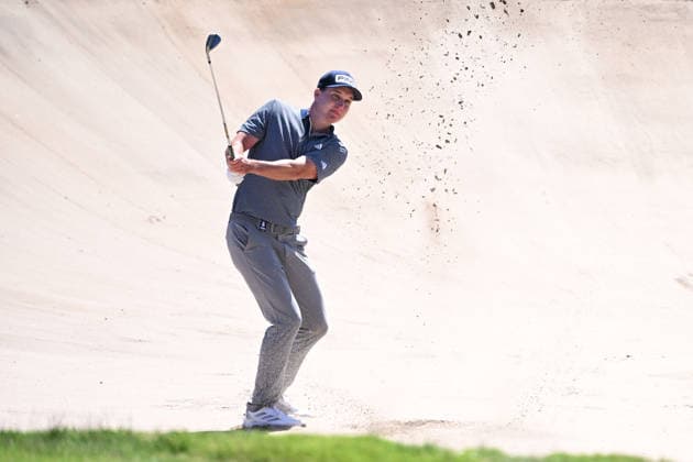 GOLF AUSTRALIAN OPEN, Matt McCarty of the USA plays a shot out of the bunker on the 3rd hole during round four of the Australian Open Golf tournament at the Royal Melbourne Golf Club in Melbourne, Sunday, December 7, 2025. ( NO ARCHIVING, EDITORIAL USE ONLY MELBOURNE VICTORIA AUSTRALIA  Copyright: xJAMESxROSSx 20251207151728990730