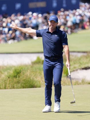 December 7, 2025, Melbourne, Victoria, Australia: Rory McIlroy of Northern Ireland finishes with a score of 7 under at the 2025 Crown Australian Open at The Royal Melbourne Golf Club in Melbourne, Victoria, Australia. Melbourne Australia - ZUMAl303 20251207_aaf_l303_006 Copyright: xSydneyxLowx