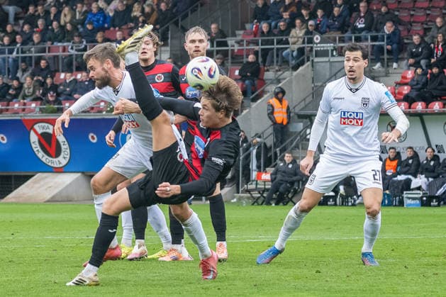 06 12 25, Soccer 3 Liga, Season 2025 2026, Matchday 17, Viktoria Koeln SSV Ulm 1846 at Sportpark Hoehenberg Tim Kloss Viktoria Koeln, 18 does not miss the ball Important note According to the regulations of the DFL German Football League or the DFB German Football Association, it is prohibited to use or have used photographs taken in the stadium and or of the match in the form of sequential images and or video-like photo series Photo Kirchner Media Thomas Haesler Copyright: xKirchner-Media ThomasxHaeslerx