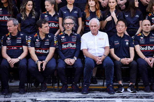 F1 - ABU DHABI GRAND PRIX 2025 MEKIES Laurent (fra), CEO & Team Principal at Red Bull Racing LAMBIASE Gianpiero, Race Engineer of Max Verstappen, portrait, MARKO Helmut (aut), Drivers™ Manager of Red Bull Racing, portrait team picture WACHE Pierre (fra), Technical Director of Red Bull Racing, portrait during the 2025 Formula 1 Abu Dhabi Grand Prix, 24th round of the 2025 FIA Formula One World Championship, WM, Weltmeisterschaft from December 05 to 07, 2025 on the Yas Marina Circuit, in Abu Dhabi, United Arab Emirates - Abu DhabiUnited Arab Emirates Copyright: xXavixBonillax