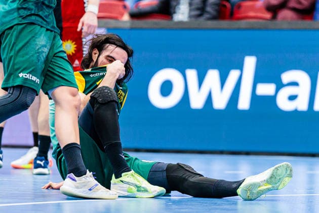 Pouya Norouzi VfL Eintracht Hagen, 07 on ground GER, TuS N Luebbecke vs VfL Eintracht Hagen, Handball, 2 Bundesliga, Matchday 14, Season 2025 2026, 06 12 2025 GER, TuS N Luebbecke vs VfL Eintracht Hagen, Handball, 2 Bundesliga, Matchday 14, Season 2025 2026, 06 12 2025 Luebbecke Copyright: xEibner-Pressefoto JanxRollingerx EP_JSK