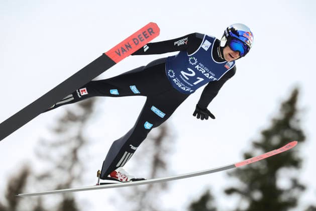 World Cup combined jump Granasen Trondheim 20251207. Vinzenz Geiger (GER) in action during the World Cup combined Ski jumping, Skispringen, Ski, nordisch race in Granasen. Photo: Geir Olsen NTB Trondheim Norway EDITORIAL USE ONLY. RESTRICTED USE FOR BETTING COMPANIES Ref:_SPOHCbzhUieGYU.jpg  Copyright: xGeirxOlsenx xNTBx