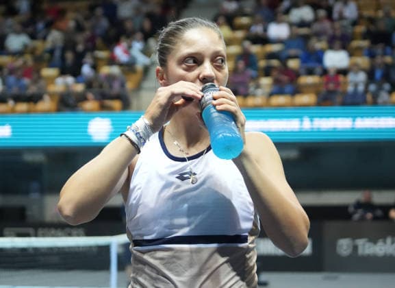December 6, 2025, Trelaze, Bretagne, France: Antonia RuAÂ¾iÄ¡ of Croatie lors de l Open d Angers 1 2 Finale Femmes 2025, le 6 do cembre 2025 o Tro laze, France - Photo : Trelaze France - ZUMAl193 20251206_zsp_l193_149 Copyright: xLaurentxLairysx