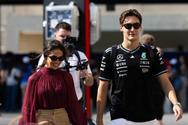December 7, 2025, Abu Dhabi, Abu Dhabi, United Arab Emirates: 63 GEORGE RUSSELL (GBR, Mercedes F1 Team) and his girlfriend CARMEN MONERO MUNDT entering the paddock on race day (Sunday) at the Formula 1 Etihad Airways Abu Dhabi Prix 2025 at the Yas Marina Circuit in Abu Dhabi, United Arab Emirates Abu Dhabi United Arab Emirates - ZUMAr193 20251207_zsp_r193_040 Copyright: xSaraxRuffonix