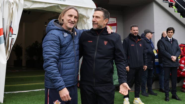 Cremonese s head coach Davide Nicola and head coach Eusebio Di Francesco during the Serie A soccer match between Cremonese and Lecce at the Giovanni Zini Stadium in Cremona Italy - Sunday, 7 december 2025. - Soccer .  Copyright: xAlbertoxMariani LaPressex
