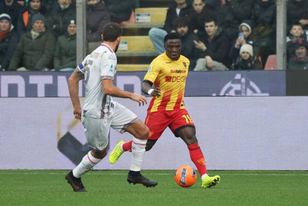 Lecce s Lameck Banda during the Serie A soccer match between Cremonese and Lecce at the Giovanni Zini Stadium in Cremona Italy - Sunday, 7 december 2025. - Soccer .  Copyright: xAlbertoxMariani LaPressex