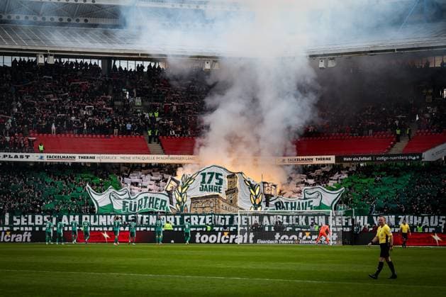 The choreography of the Fuerth fans before the start of the match, 1 FC Nuernberg vs Spvgg Greuther Fuerth, Football, 2 Bundesliga, DFL, Season 2025 2026, First round, 15 Matchday, 07 12 2025 DFB regulations prohibit any use of photographs as image sequences and or quasi video Nuernberg Bayern Germany Copyright: xkolbert-press MartinxAgüerax