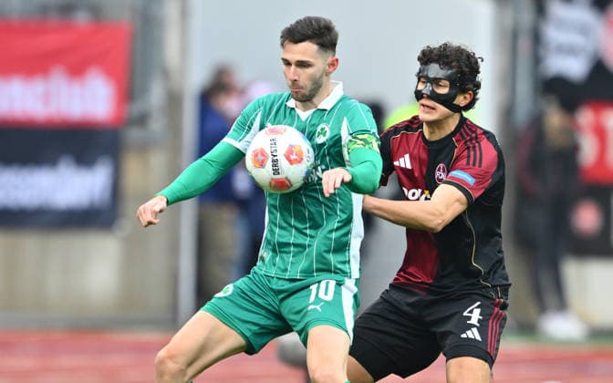 07 12 2025 Soccer Season 2025 2026 2 Soccer Bundesliga 15 Matchday 1 FC Nürnberg FCN Club SpVgg Greuther Fürth Kleeblatt Derby Frankenderby Sportfoto Zink xwoxzix DFL regulations prohibit any use of photographs as image sequences and or quasi video only for editorial use Branimir Hrgota 10, SpVgg Greuther Fürth Fabio Gruber 4, 1 FC Nürnberg FCN